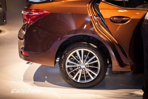 Toyota Altis 2014 có gì mới để gây sốt tại Việt Nam? - ảnh 11