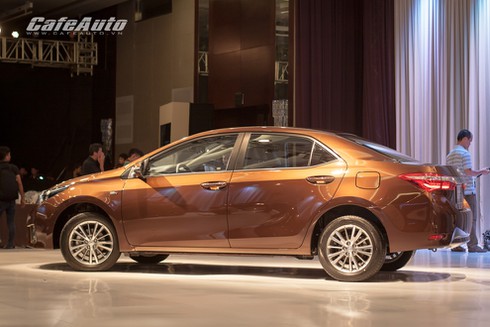 Toyota Altis 2014 có gì mới để gây sốt tại Việt Nam? - ảnh 4