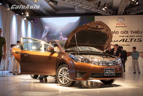 Toyota Altis 2014 có gì mới để gây sốt tại Việt Nam? - ảnh 7