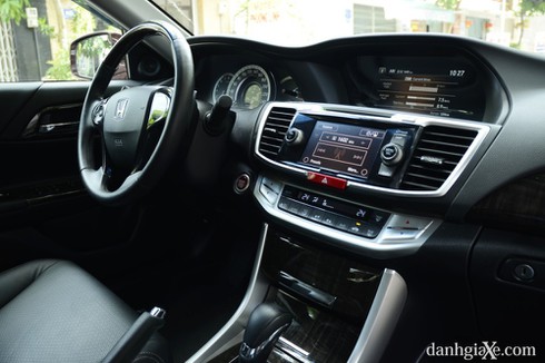 Chọn Honda Accord 2014 hay Peugeot 508? - ảnh 21