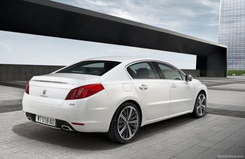 Chọn Honda Accord 2014 hay Peugeot 508? - ảnh 2