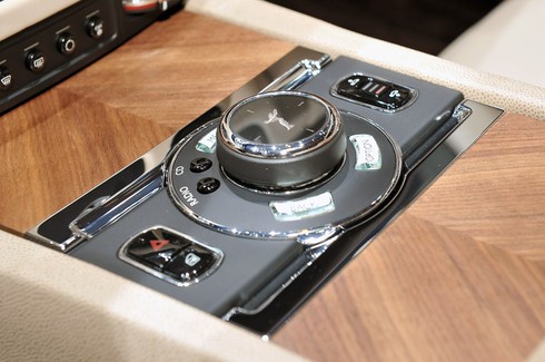 Vẻ đẹp Rolls-Royce Wraith - mẫu Rolls-Royce thứ 2 bán tại VN - ảnh 15