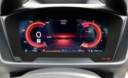 10 bảng đồng hồ ấn tượng nhất trên ô tô - ảnh 8