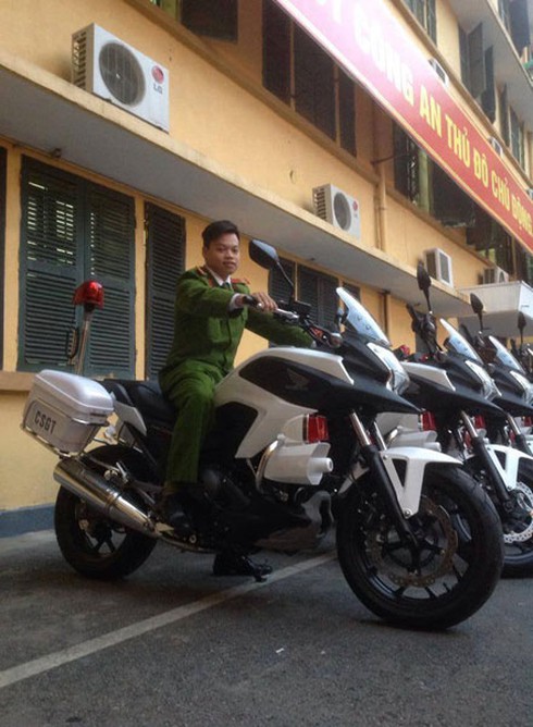 CSGT Hà Nội có dàn môtô phân khối lớn mới - ảnh 2