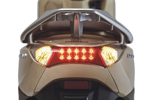 Honda Lead 125 ‘lột xác’ màu mới, giá vẫn giữ nguyên - ảnh 7