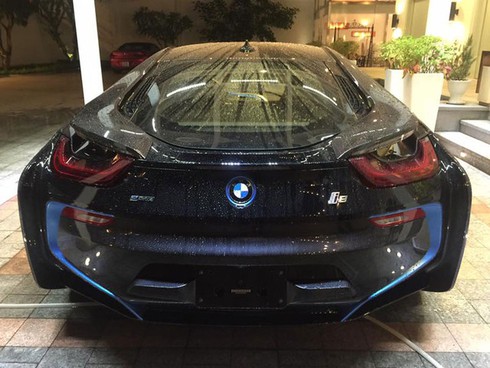 Chủ nhân của 2 chiếc BMW i8 đầu tiên tại Việt Nam là ai? - ảnh 2