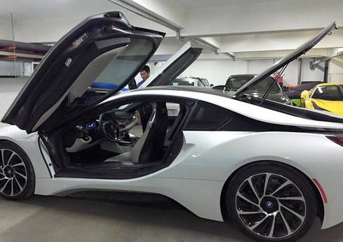 Chủ nhân của 2 chiếc BMW i8 đầu tiên tại Việt Nam là ai? - ảnh 3