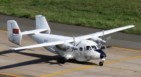 Dàn máy bay tuần tra cánh bằng của VN hạ cánh xuống Trường Sa - ảnh 1