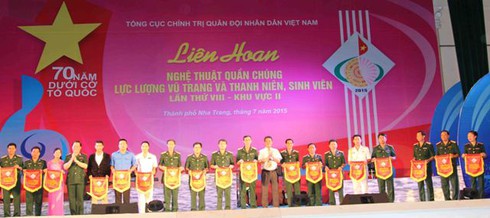 Khai mạc Liên hoan nghệ thuật quần chúng LLVT và thanh niên, sinh viên - ảnh 5