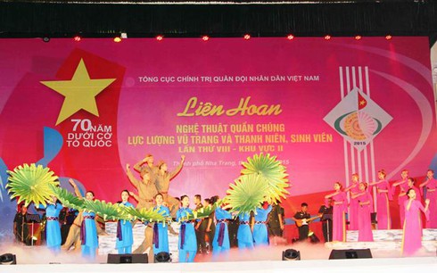 Khai mạc Liên hoan nghệ thuật quần chúng LLVT và thanh niên, sinh viên - ảnh 7