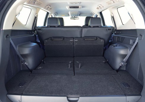 Mitsubishi Pajero Sport 2016 - đối thủ nặng ký của Fortuner ra trận - ảnh 9