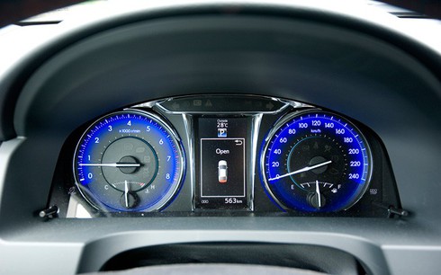Khéo “chiều” như Toyota Camry 2015 - ảnh 6