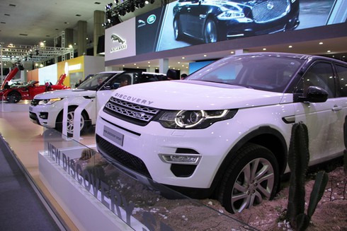 Khai mạc triển lãm ô tô quốc tế Việt Nam 2015 - ảnh 3