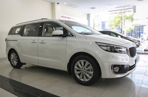Xe đa dụng Kia Sedona 'nội địa' đầu tiên đã được xuất xưởng - ảnh 1