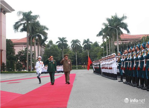 Hình ảnh Bộ trưởng Bộ các LLVT nhân dân Triều Tiên thăm Việt Nam - ảnh 2