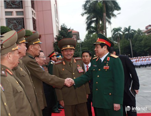 Hình ảnh Bộ trưởng Bộ các LLVT nhân dân Triều Tiên thăm Việt Nam - ảnh 6