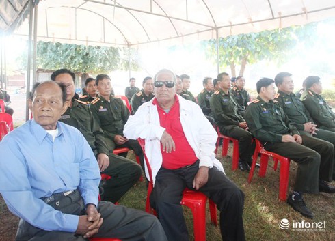 Hình ảnh tình nghĩa của quân đội Việt Nam trên đất Lào - ảnh 7