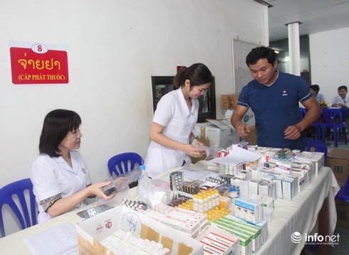 Hình ảnh tình nghĩa của quân đội Việt Nam trên đất Lào - ảnh 4