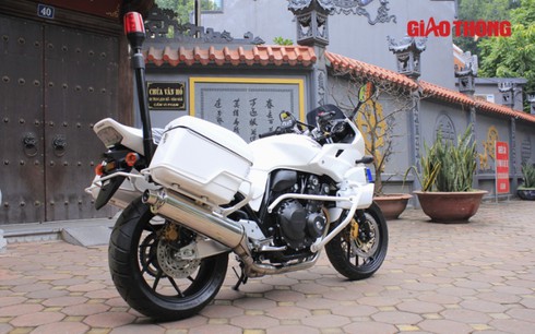 Cận cảnh xe PKL Honda CB400 của BCH Quân sự Hưng Yên - ảnh 14