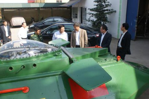 Tàu ngầm mini Hoàng Sa ra biển: Bước tiến mới - ảnh 5