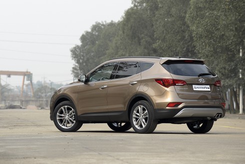 Chính thức ra mắt, Hyundai SantaFe 2016 giá từ 1,1 tỷ đồng - ảnh 2