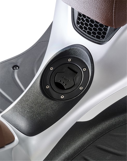Piaggio Medley ra mắt giá từ 71,5 triệu đồng cạnh tranh với Honda SH - ảnh 12
