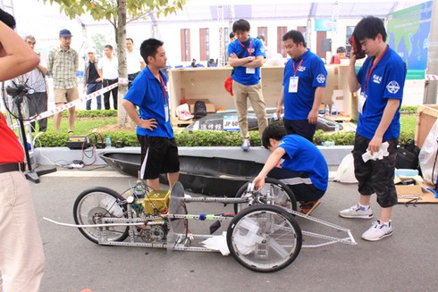 Sinh viên VN chế xe Rambo2 và Super Cub 50 đi thi đấu tại Nhật Bản - ảnh 5