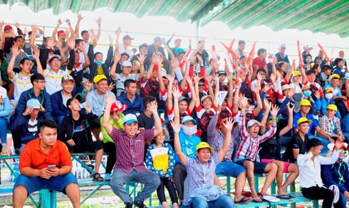 Chùm ảnh các tay đua Giải Honda Việt Nam 2016 thi đấu tưng bừng tại Bình Dương - ảnh 8