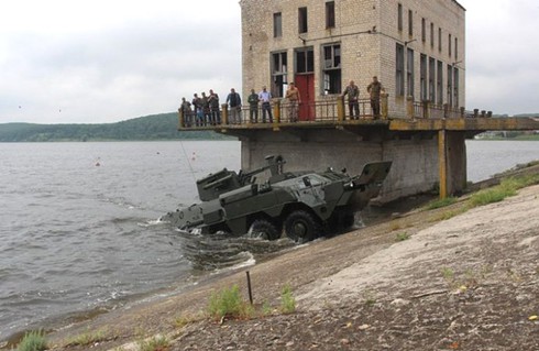 Indonesia tăng sức mạnh thiết giáp cho thuỷ quân lục chiến - ảnh 6