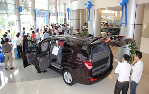 Xe Ssangyong Rexton, Korando, Turismo, Tivoli