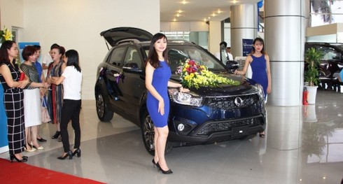 Xe Ssangyong Rexton, Korando, Turismo, Tivoli