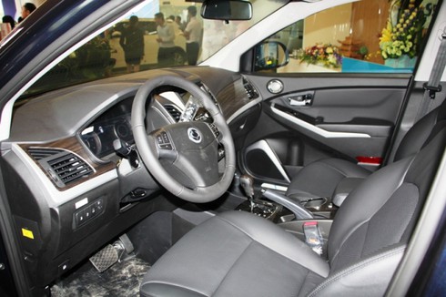 Xe Ssangyong Rexton, Korando, Turismo, Tivoli