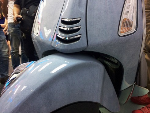 Biểu tượng Ý - Vespa Primavera biến thành đồ độc 'dát' vỏ trứng - ảnh 14