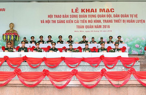 Hình ảnh khai mạc Hội thao bắn súng quân dụng toàn quân 2016 - ảnh 1
