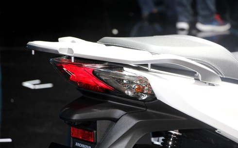 Mẫu Honda SH toàn cầu ra mắt tại VN trang bị đèn Led, phanh ABS - ảnh 8
