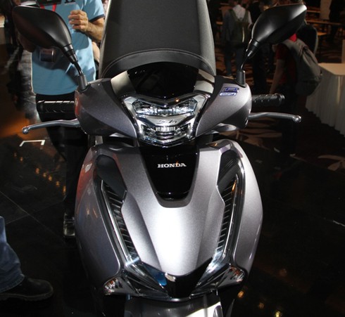 Mẫu Honda SH toàn cầu ra mắt tại VN trang bị đèn Led, phanh ABS - ảnh 6