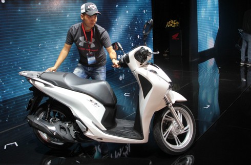 Mẫu Honda SH toàn cầu ra mắt tại VN trang bị đèn Led, phanh ABS - ảnh 1