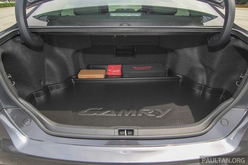 Giá 778 triệu đồng tại Malaysia, Toyota Camry nâng cấp 2016 sắp về Việt Nam? - ảnh 4