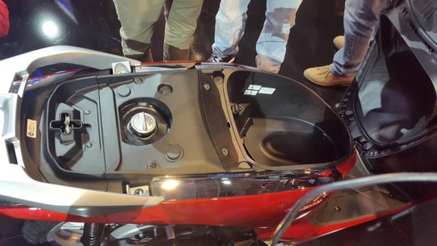 Chốt giá 248 triệu, Honda SH300i nhập từ Italia kiếm khách hạng sang Việt Nam - ảnh 7
