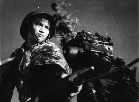 Cố vấn Lê Đức Thọ: Chúng tôi không khiếp sợ trước B-52 ném bom ồ ạt - ảnh 13