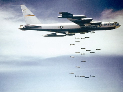Cố vấn Lê Đức Thọ: Chúng tôi không khiếp sợ trước B-52 ném bom ồ ạt - ảnh 1