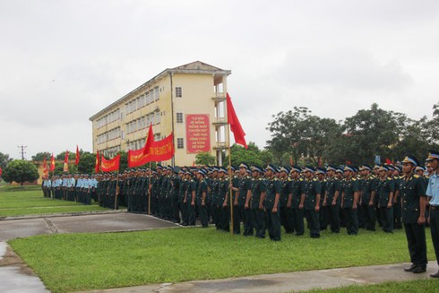 Khai giảng Học viện, thăm Sở Chỉ huy bí mật Phòng không - Không quân - ảnh 4