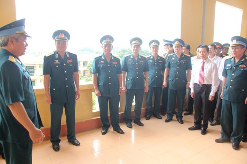 Khai giảng Học viện, thăm Sở Chỉ huy bí mật Phòng không - Không quân - ảnh 5