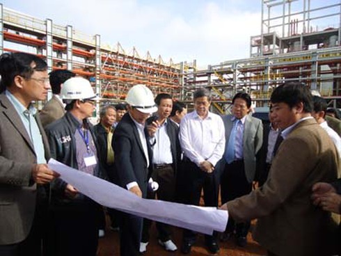 Khai thác bôxit Tây Nguyên hiệu quả: Cần xây dựng đường sắt - ảnh 1