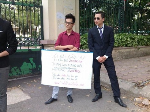 Sự thật về nhóm thanh niên mời vào mạng lưới