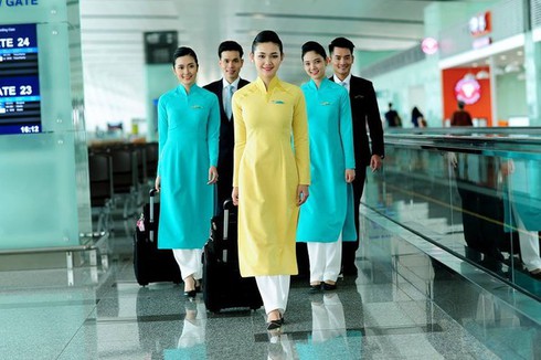 Thực hư chuyện tiếp viên Vietnam Airlines bị “cưỡng bức làm từ thiện”? - ảnh 1