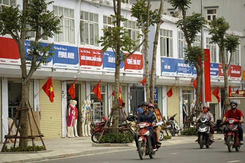 Vụ biển hiệu xanh - đỏ: “Tiếp tục lắng nghe, điều chỉnh cho phù hợp” - ảnh 1