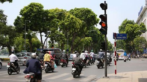 Bộ GTVT: Phạt đèn vàng không nhằm mục tiêu thu tiền của người vi phạm - ảnh 1