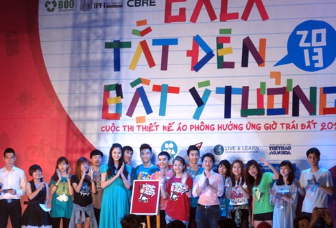 Chết cười với slogan trong gala Tắt đèn Bật ý tưởng 2013 - ảnh 12