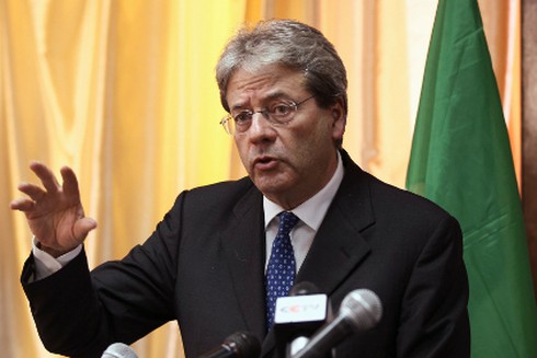 Italia kêu gọi Ukraine trao quyền tự trị cho Donbass - ảnh 1